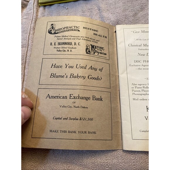 Everybody Sing Antique Hymn Book And Advertisements Valley City, ND 1923 - Picture 4 of 13